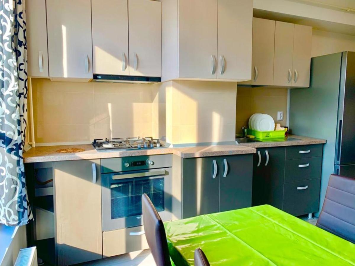 Elyse Comfortable Apartment Close To Palas Mall ヤシ エクステリア 写真