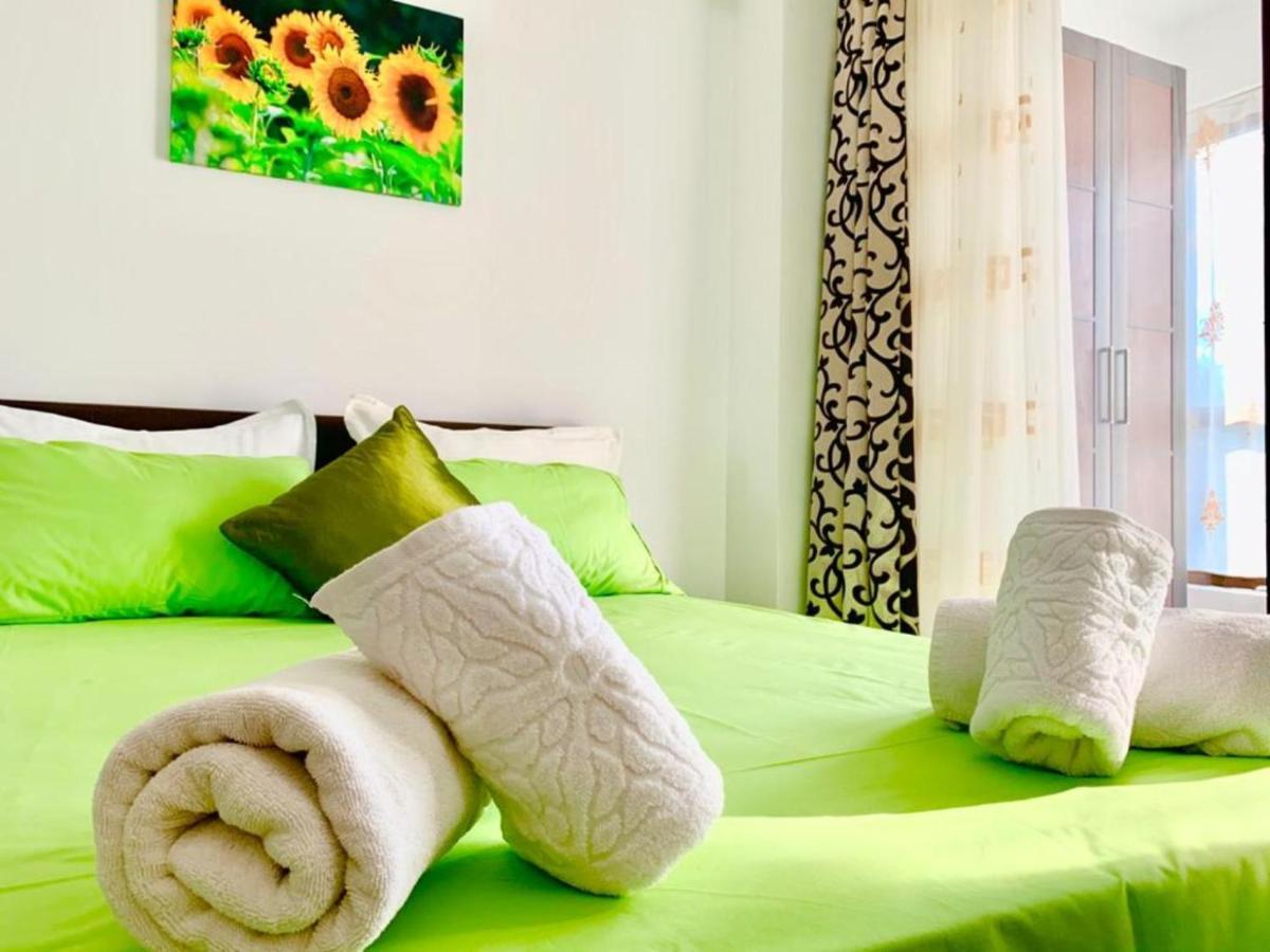 Elyse Comfortable Apartment Close To Palas Mall ヤシ エクステリア 写真