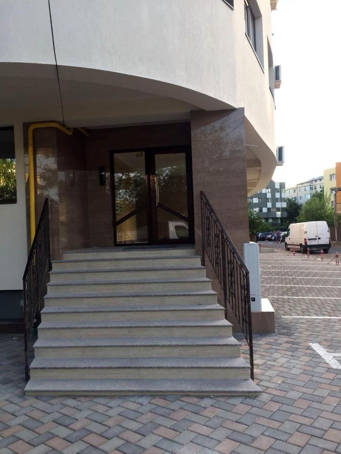 Elyse Comfortable Apartment Close To Palas Mall ヤシ エクステリア 写真