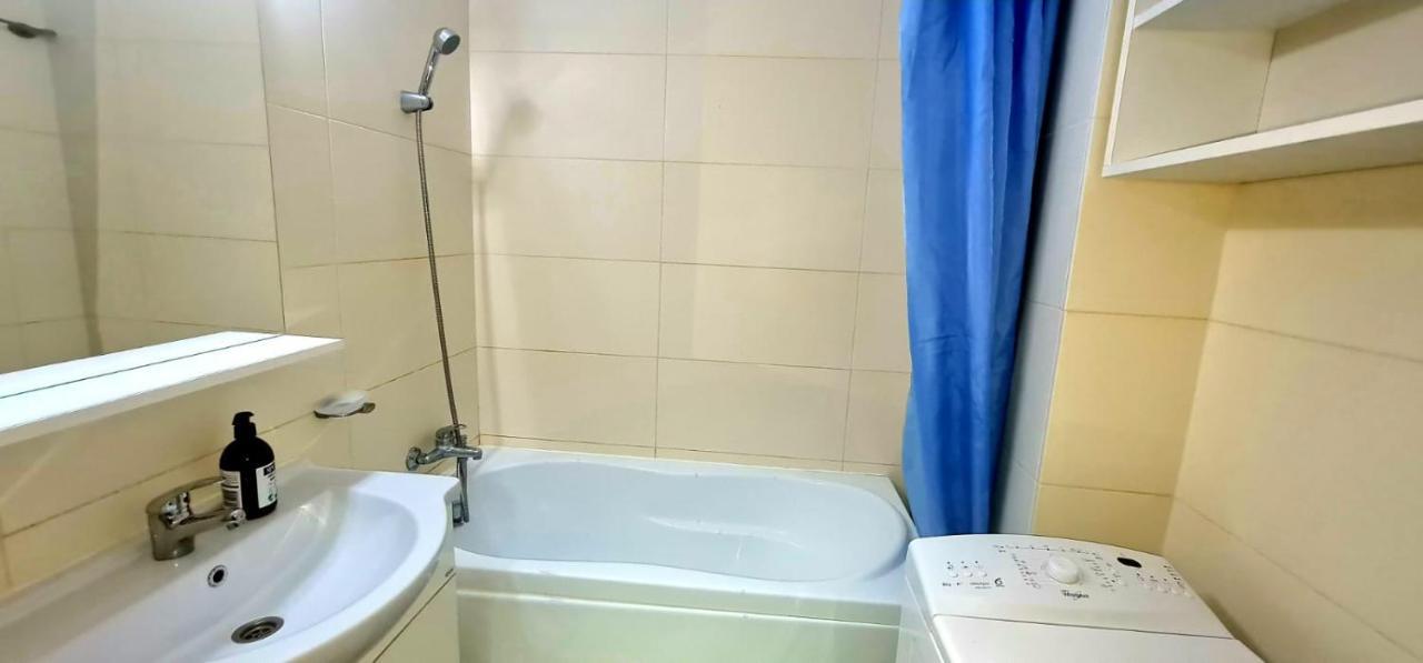 Elyse Comfortable Apartment Close To Palas Mall ヤシ エクステリア 写真